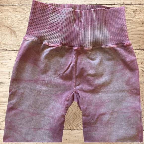FP Movement Good Karma Tie Dye Leggings NWOT - Picture 2 of 7